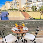 Luxurious T2 With Pool & Breathtaking Ocean Views By Becherish شقة البوفيرا