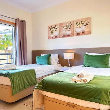 شقة Luxurious T2 With Pool & Breathtaking Ocean Views By Becherish