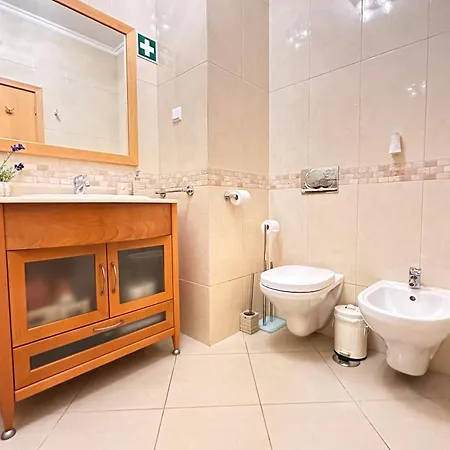 Luxurious T2 With Pool & Breathtaking Ocean Views By Becherish אלבופיירה