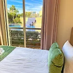 Luxurious T2 With Pool & Breathtaking Ocean Views By Becherish * アルブフェイラ